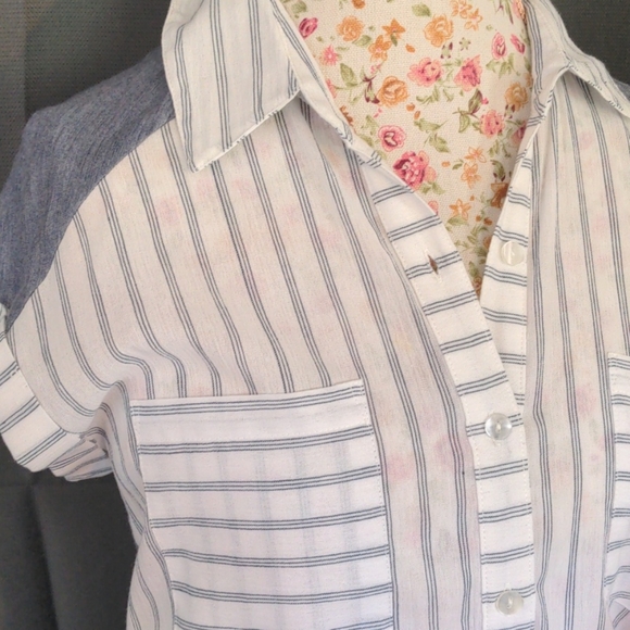 Button up lightweight striped two tone - Picture 2 of 6